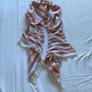 Stradivarius scarf